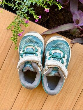 Merrell Teal and White Kids Hook-and-Loop Sneakers